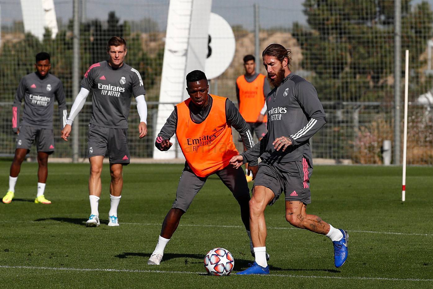 Новость на сайте FondoRuso.ru /assets/img//news/2020/2020-10-19-43-trainingsession.jpg