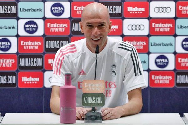 Новость на сайте FondoRuso.ru /assets/img//news/2020/2020-10-30-59-zidane.jpg