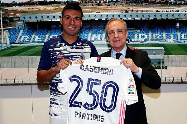 Новость на сайте FondoRuso.ru /assets/img//news/2020/2020-11-05-25-casemiro.jpg