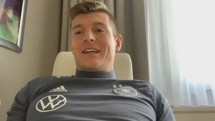 Новость на сайте FondoRuso.ru /assets/img//news/2020/2020-11-14-00-kroos.jpg