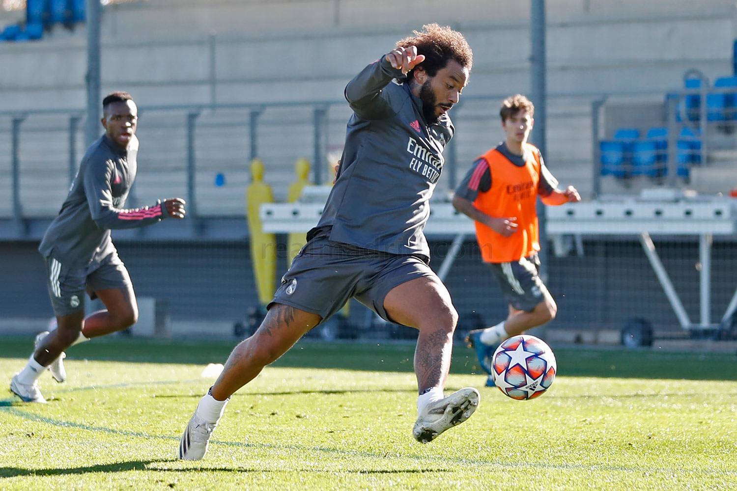 Новость на сайте FondoRuso.ru /assets/img//news/2020/2020-11-22-28-trainingsession.jpg