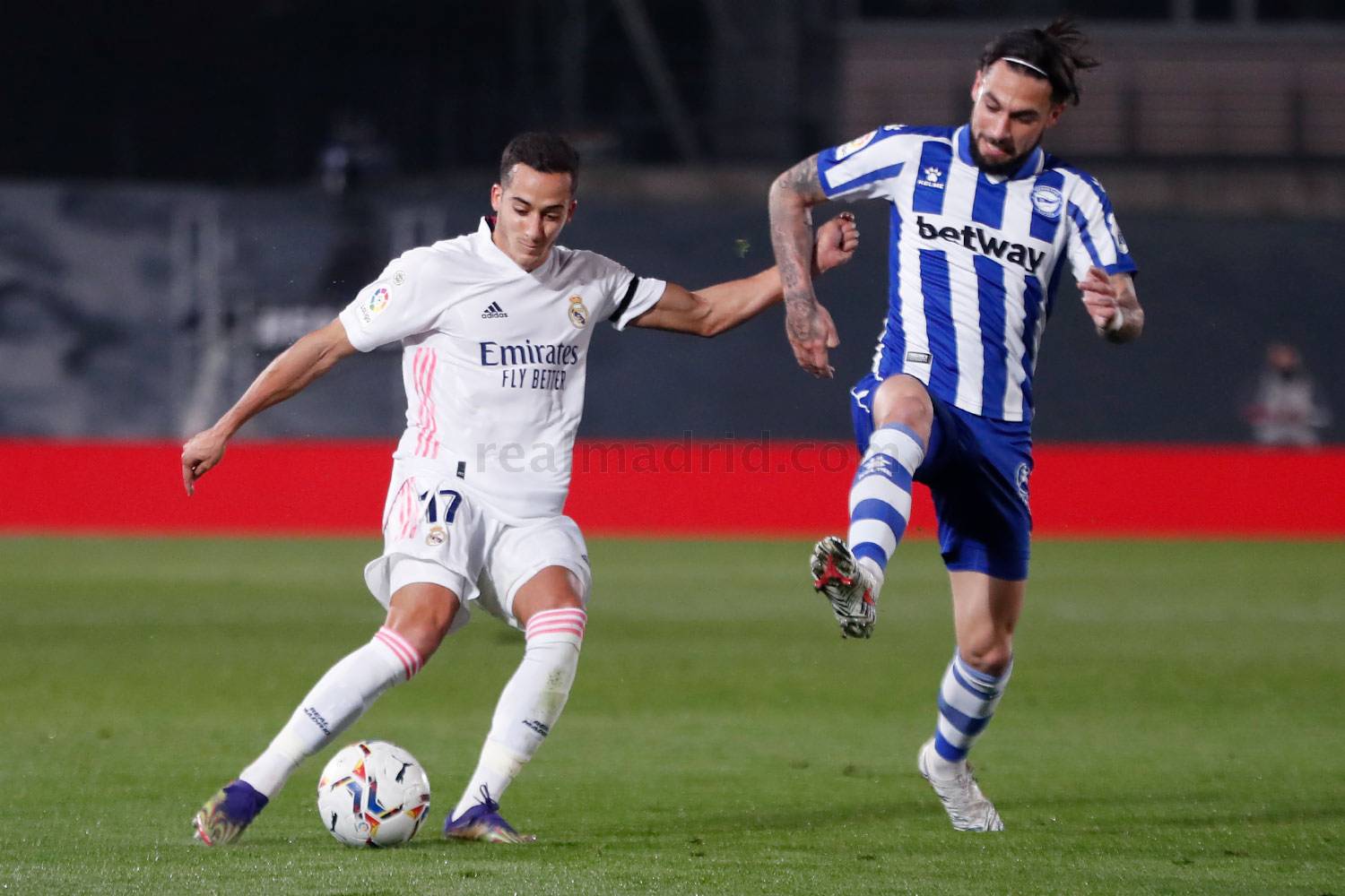 Новость на сайте FondoRuso.ru /assets/img//news/2020/2020-11-29-38-lucas-vazquez.jpg