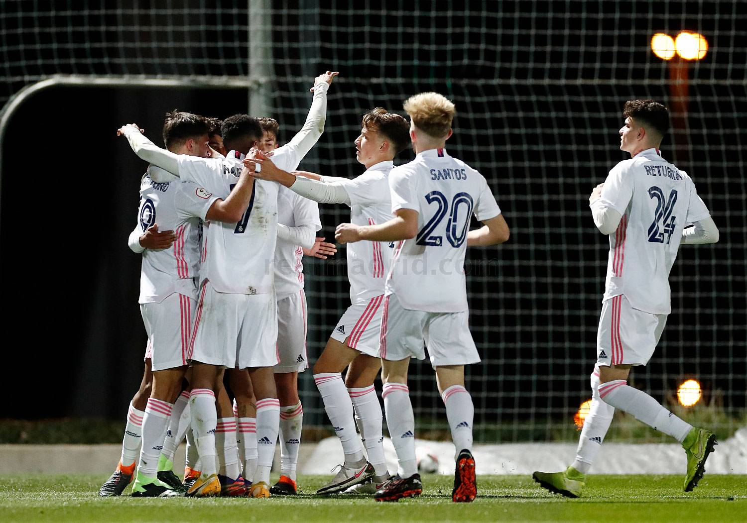 Новость на сайте FondoRuso.ru /assets/img//news/2020/2020-12-07-47-castilla1.jpg