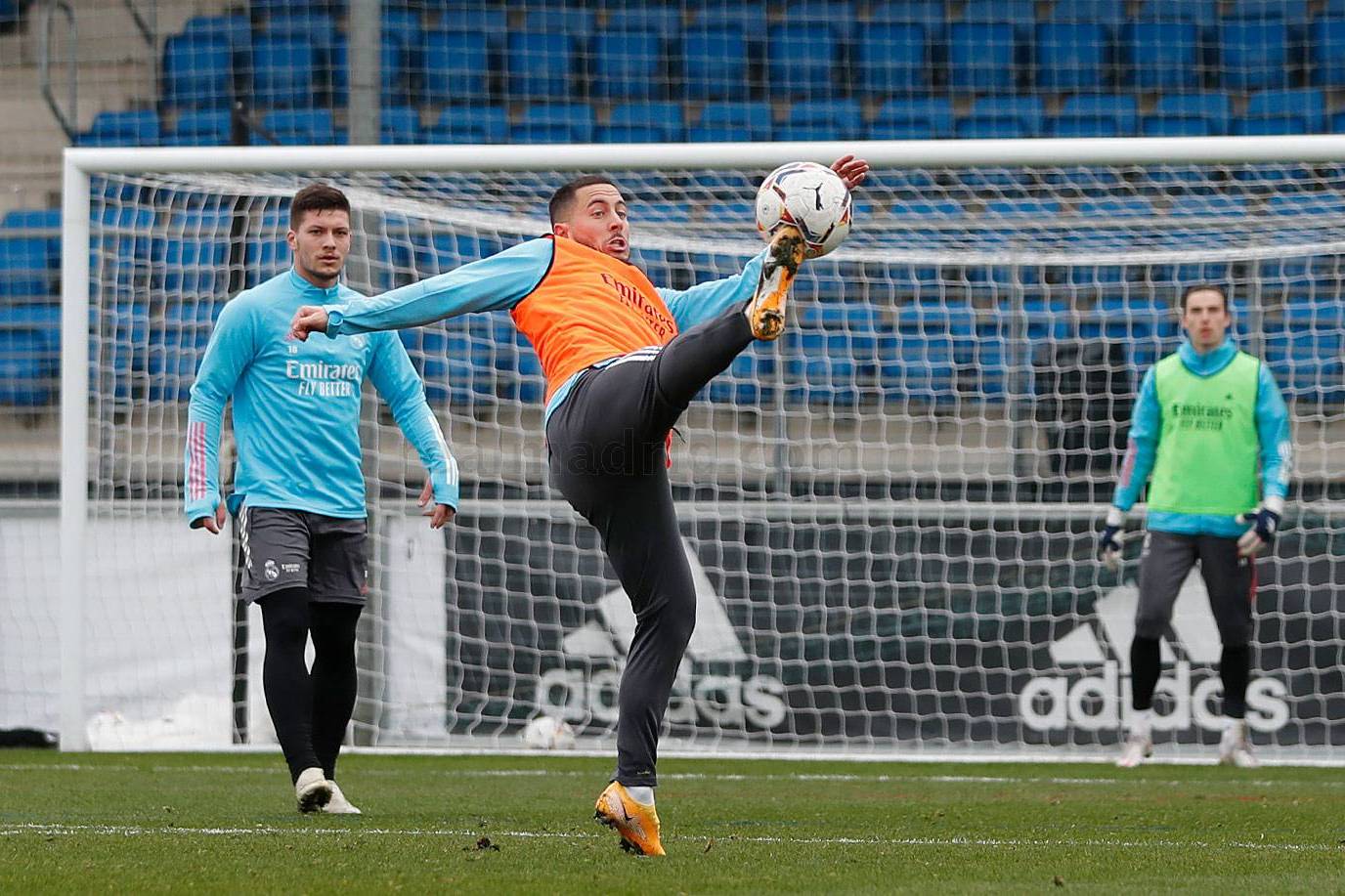 Новость на сайте FondoRuso.ru /assets/img//news/2020/2020-12-18-02-entrenamiento.jpg