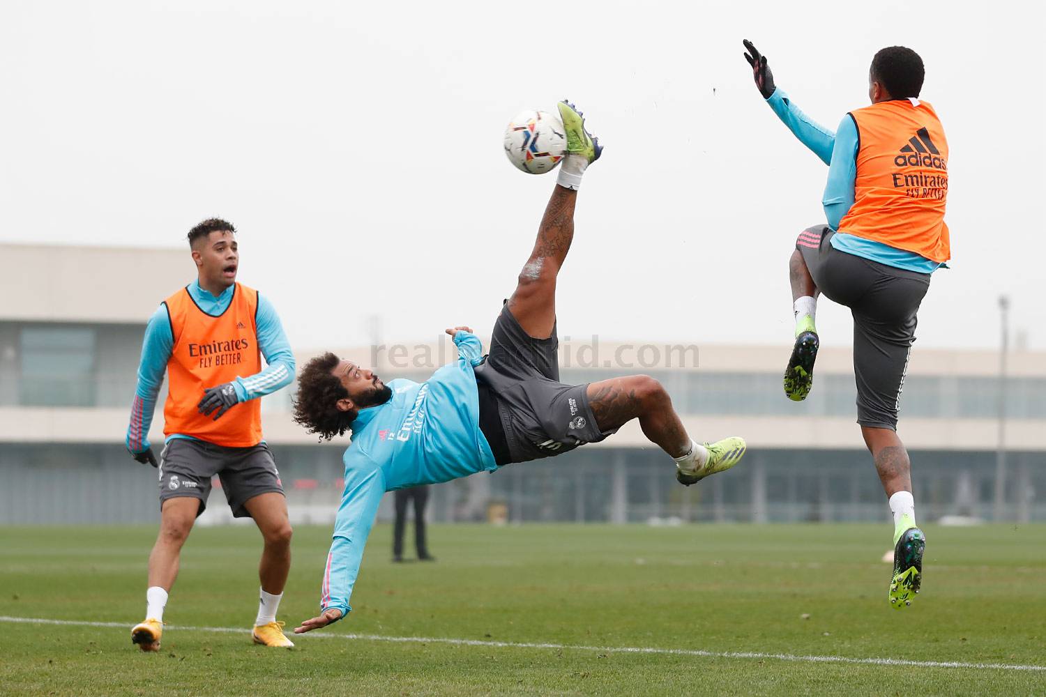 Новость на сайте FondoRuso.ru /assets/img//news/2020/2020-12-21-03-training.jpg