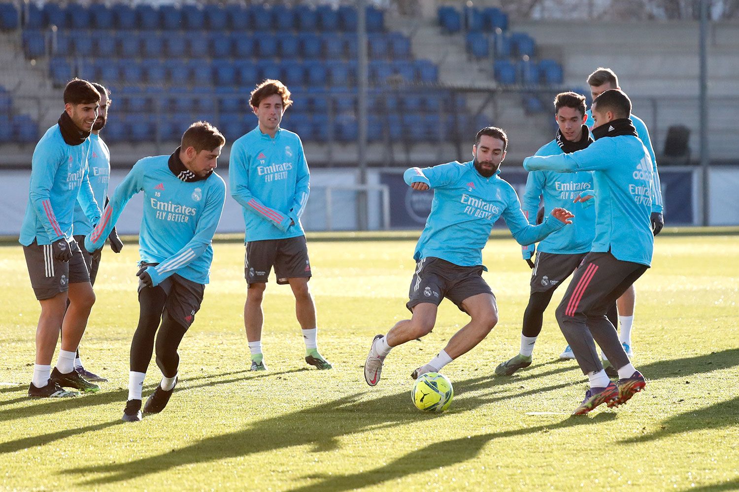 Новость на сайте FondoRuso.ru /assets/img//news/2020/2021-01-01-12-entrenamiento.jpg