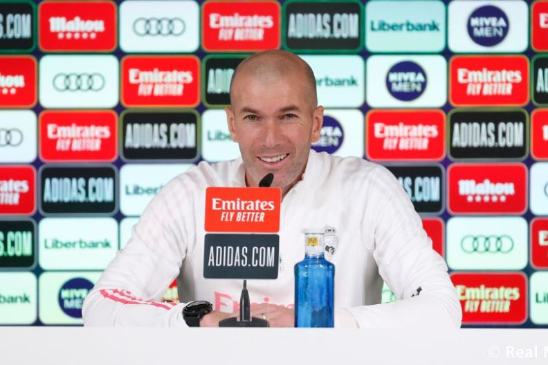 Новость на сайте FondoRuso.ru /assets/img//news/2020/2021-01-01-21-zidane.jpg