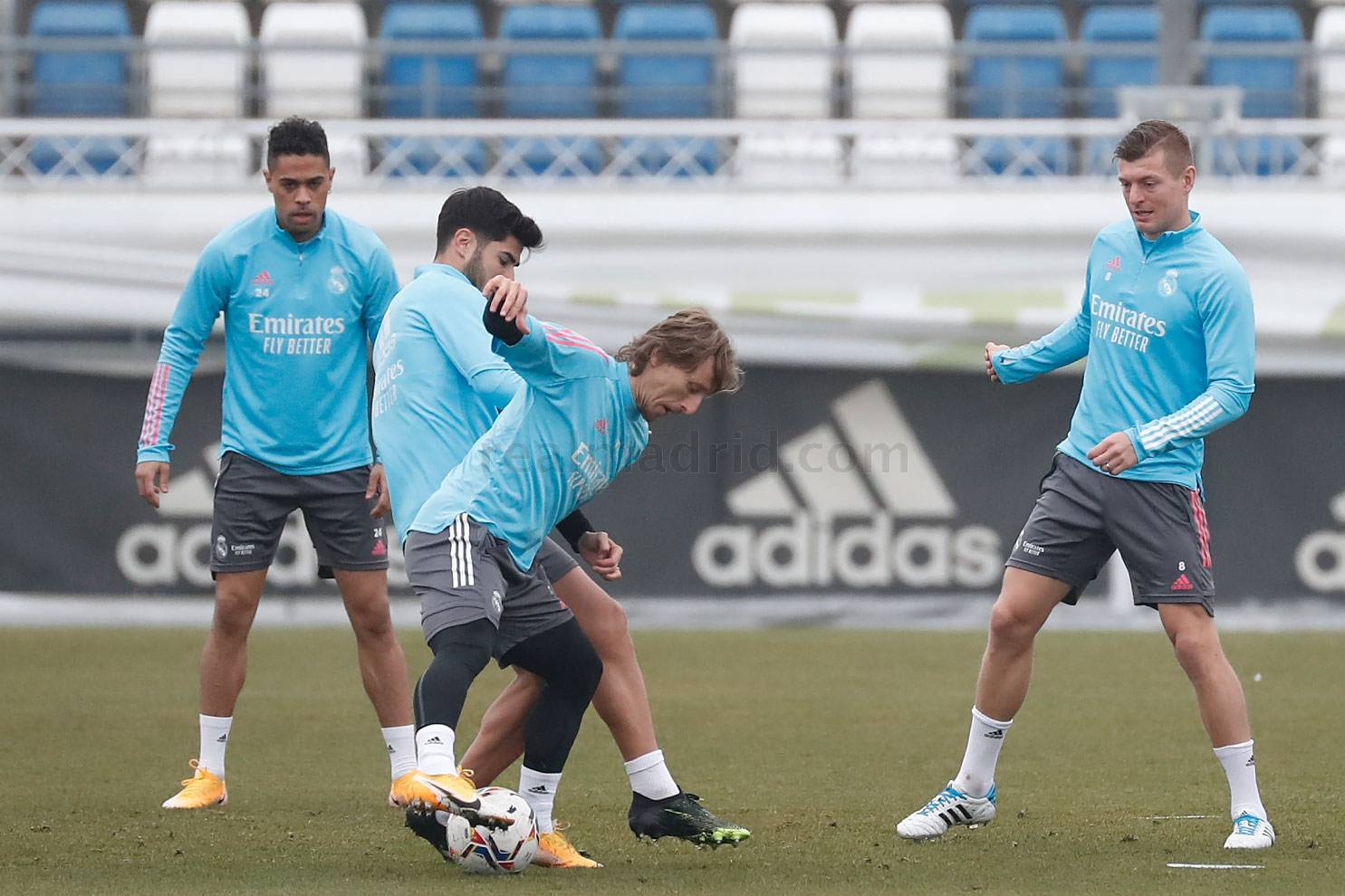 Новость на сайте FondoRuso.ru /assets/img//news/2021/2021-01-28-57-av13869thumb6.jpg