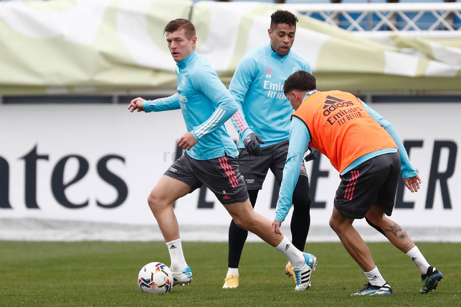 Новость на сайте FondoRuso.ru /assets/img//news/2021/2021-02-11-51-training-session.jpg