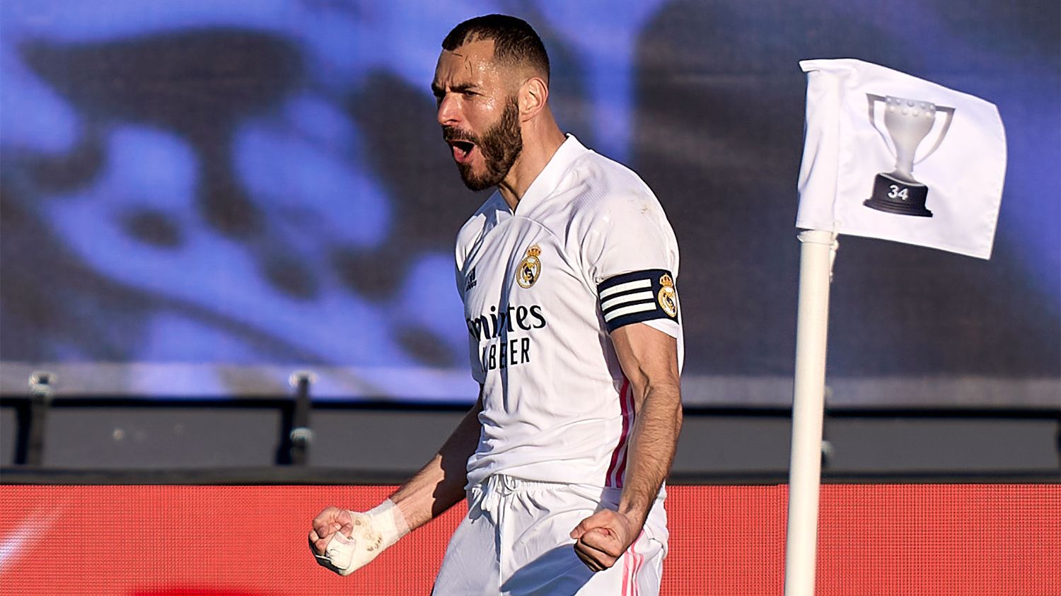 Новость на сайте FondoRuso.ru /assets/img//news/2021/2021-03-22-15-benzema-rekord.jpg