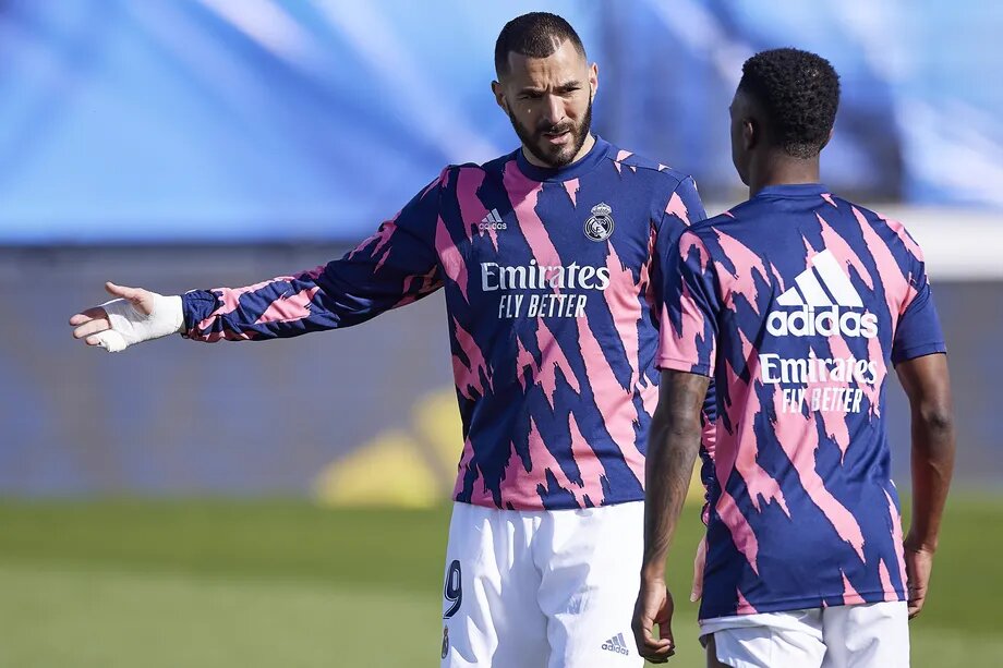 Новость на сайте FondoRuso.ru /assets/img//news/2021/2021-04-09-12-benzema-i-vinisius.jpg