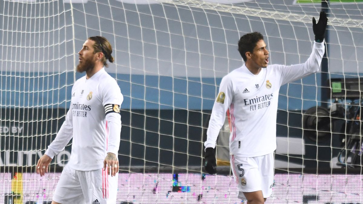 Новость на сайте FondoRuso.ru /assets/img//news/2021/2021-05-19-57-ramos-varane.jpeg