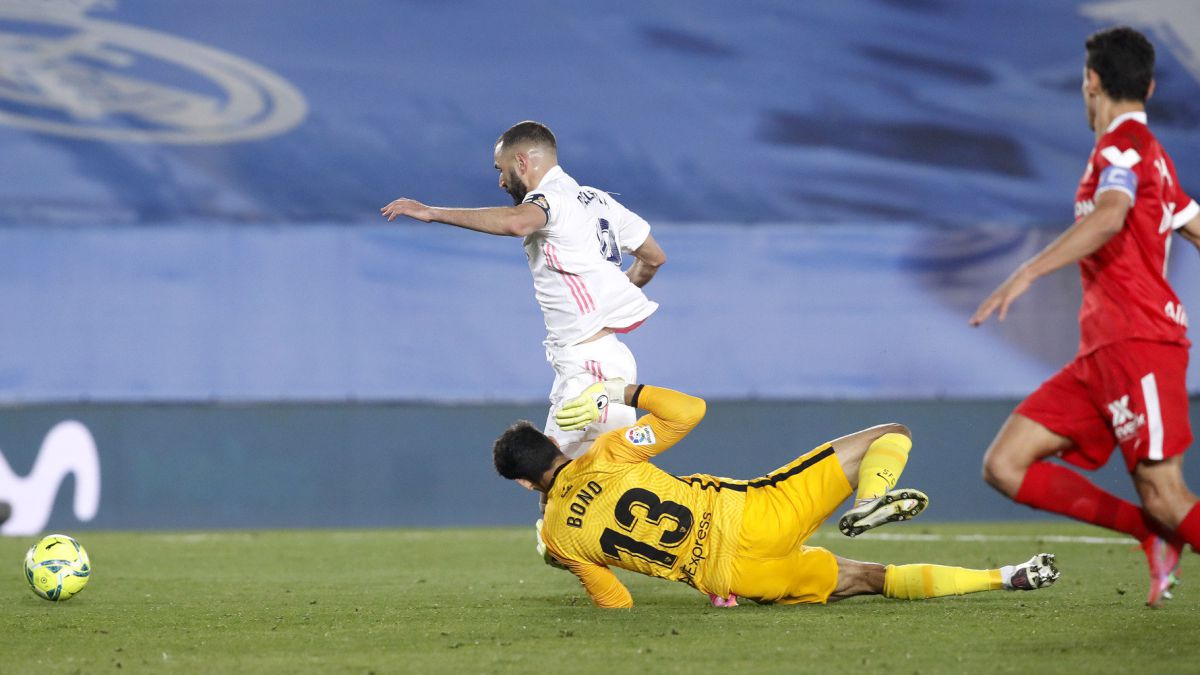 Новость на сайте FondoRuso.ru /assets/img//news/2021/2021-05-21-04-benzema.jpg