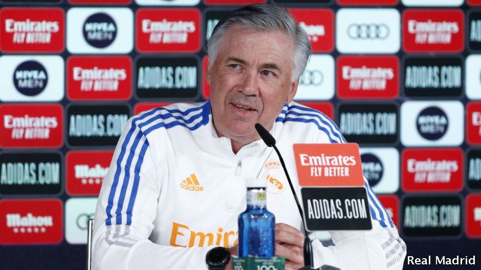 Новость на сайте FondoRuso.ru /assets/img//news/2021/2021-08-21-03-ancelotti.jpg