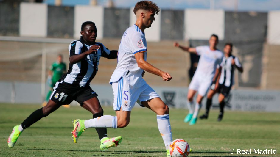 Новость на сайте FondoRuso.ru /assets/img//news/2021/2021-08-30-33-linense-castillathumb.jpg