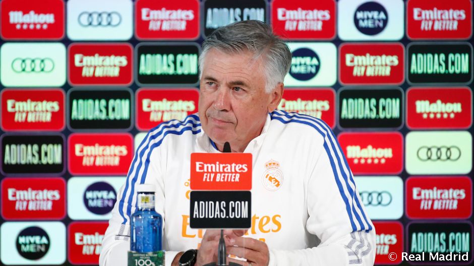 Новость на сайте FondoRuso.ru /assets/img//news/2021/2021-09-18-35-ancelotti.jpg