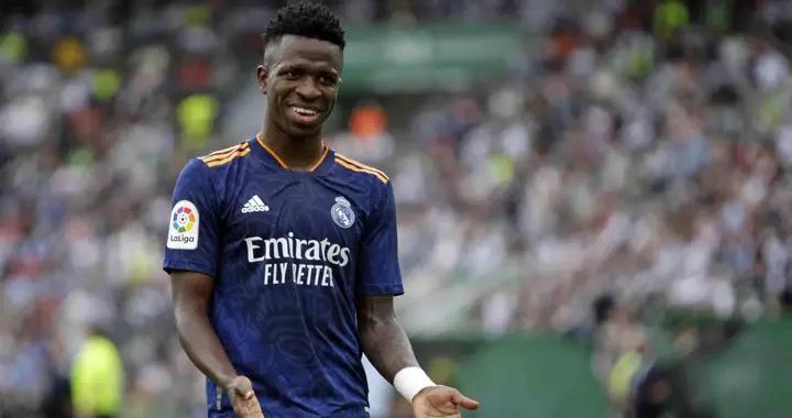 Новость на сайте FondoRuso.ru /assets/img//news/2021/2021-11-02-40-vinicius.jpeg