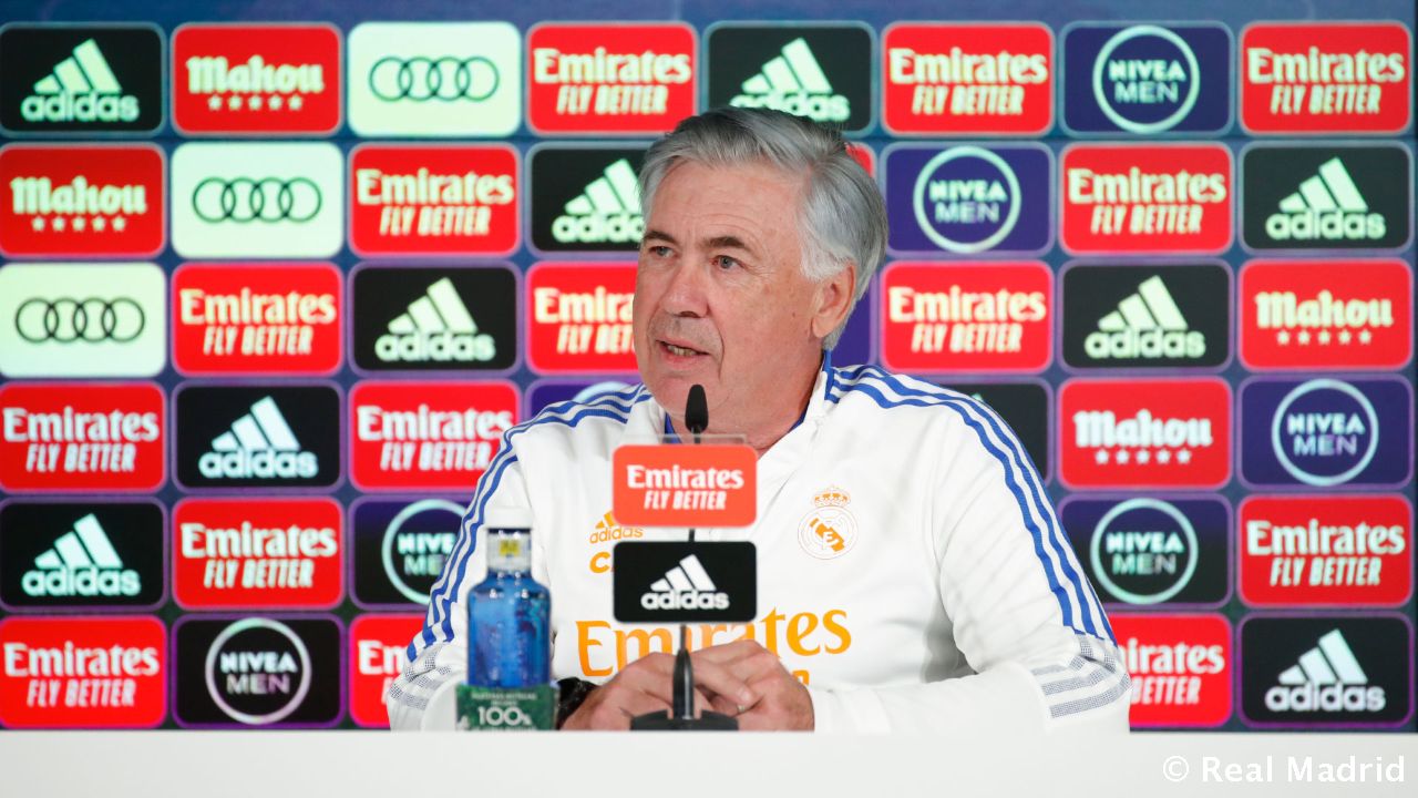 Новость на сайте FondoRuso.ru /assets/img//news/2021/2021-11-05-37-ancelotti.jpg