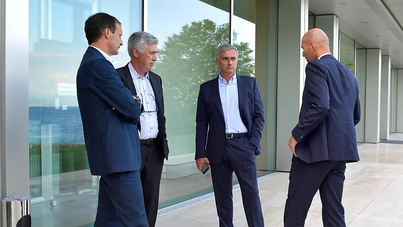 Новость на сайте FondoRuso.ru /assets/img//news/2021/2021-11-08-55-ancelotti.jpg