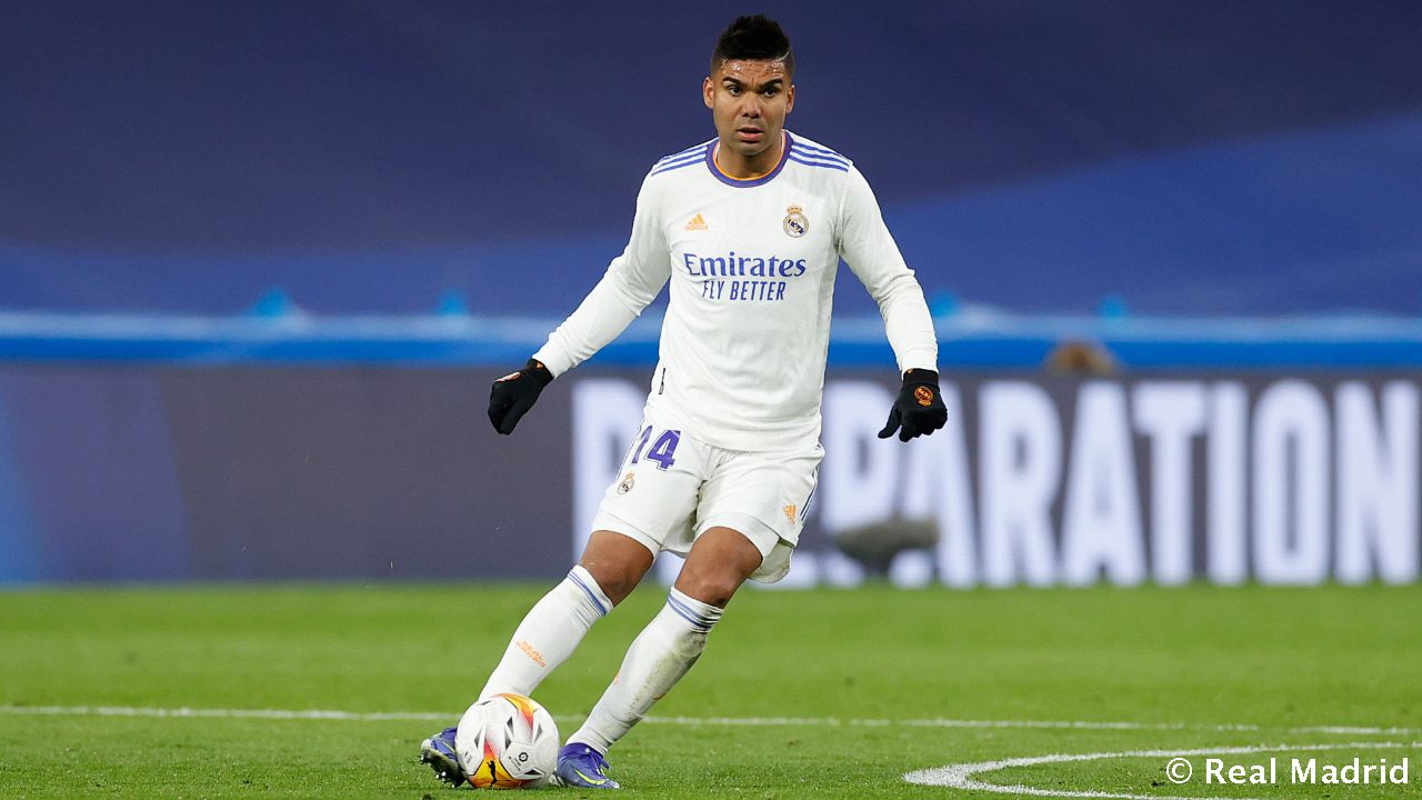 Новость на сайте FondoRuso.ru /assets/img//news/2021/2021-11-29-55-casemiro.jpg