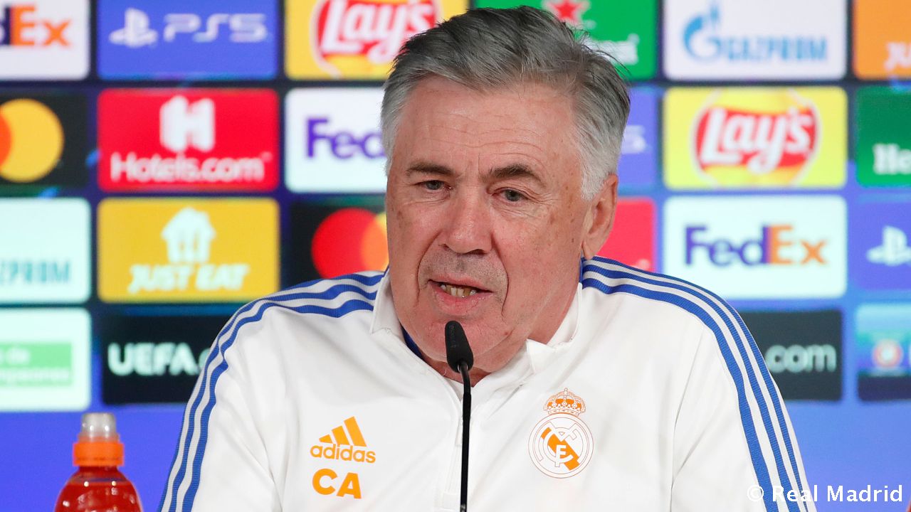 Новость на сайте FondoRuso.ru /assets/img//news/2021/2021-12-06-25-ancelotti.jpg