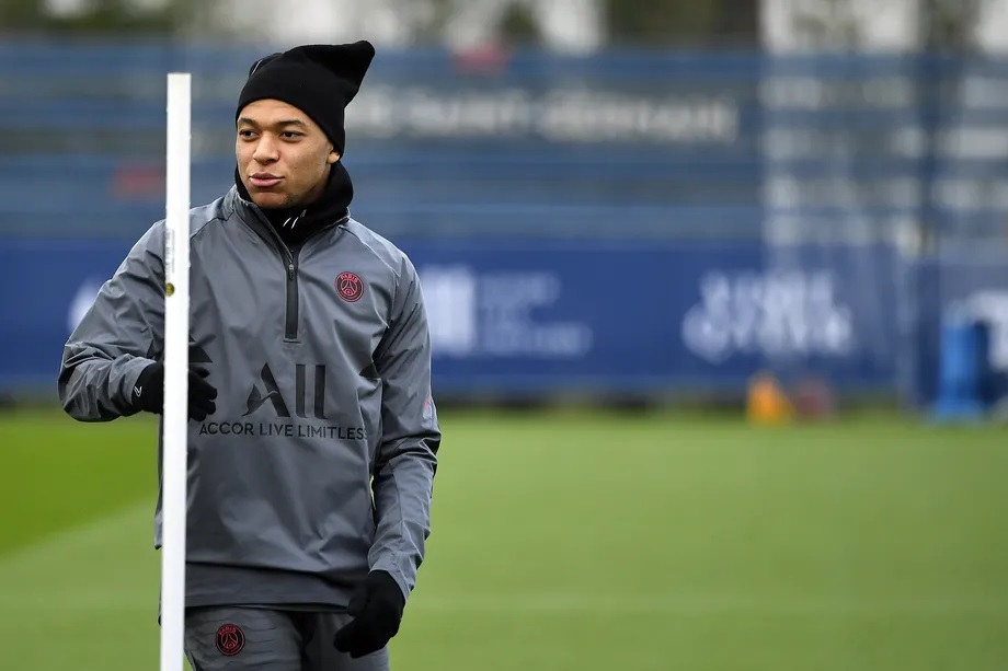 Новость на сайте FondoRuso.ru /assets/img//news/2021/2021-12-07-41-mbappe.jpg