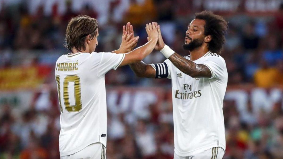 Новость на сайте FondoRuso.ru /assets/img//news/2021/2021-12-15-56-modric-marcelo.jpeg