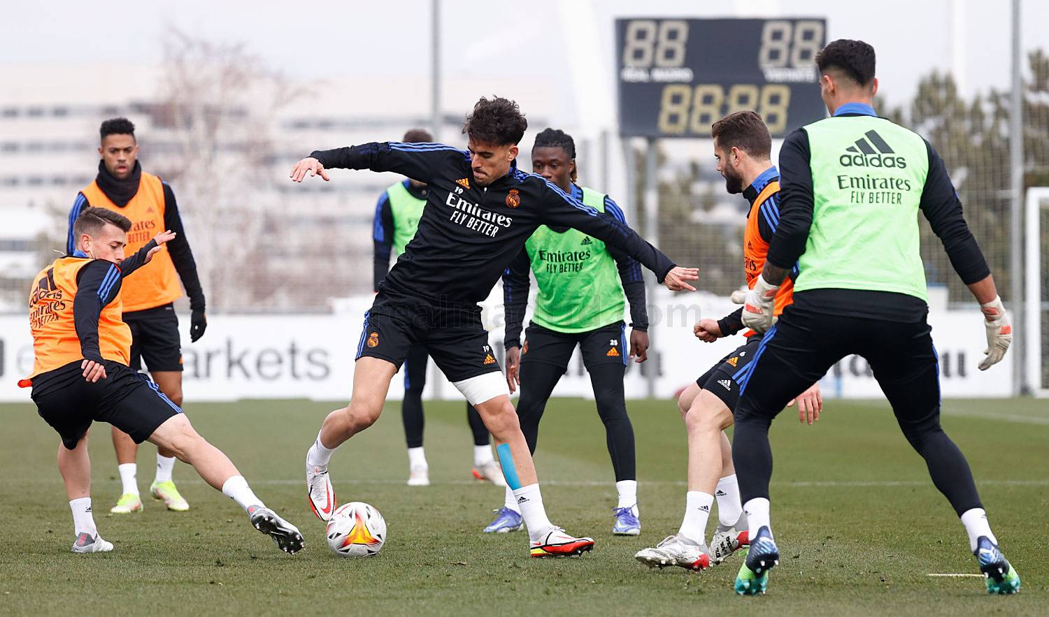 Новость на сайте FondoRuso.ru /assets/img//news/2021/2021-12-20-01-training.jpg