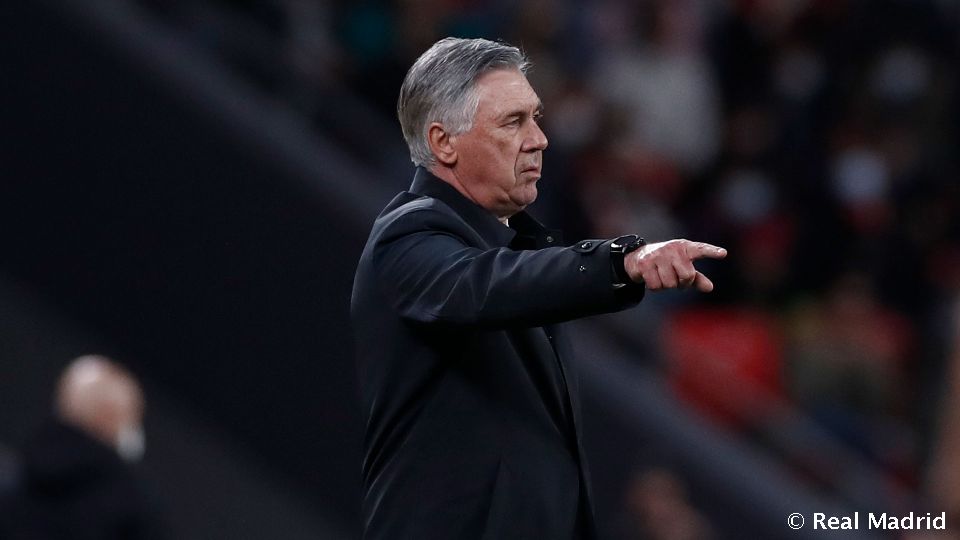 Новость на сайте FondoRuso.ru /assets/img//news/2021/2021-12-23-21-ancelotti-1.jpeg