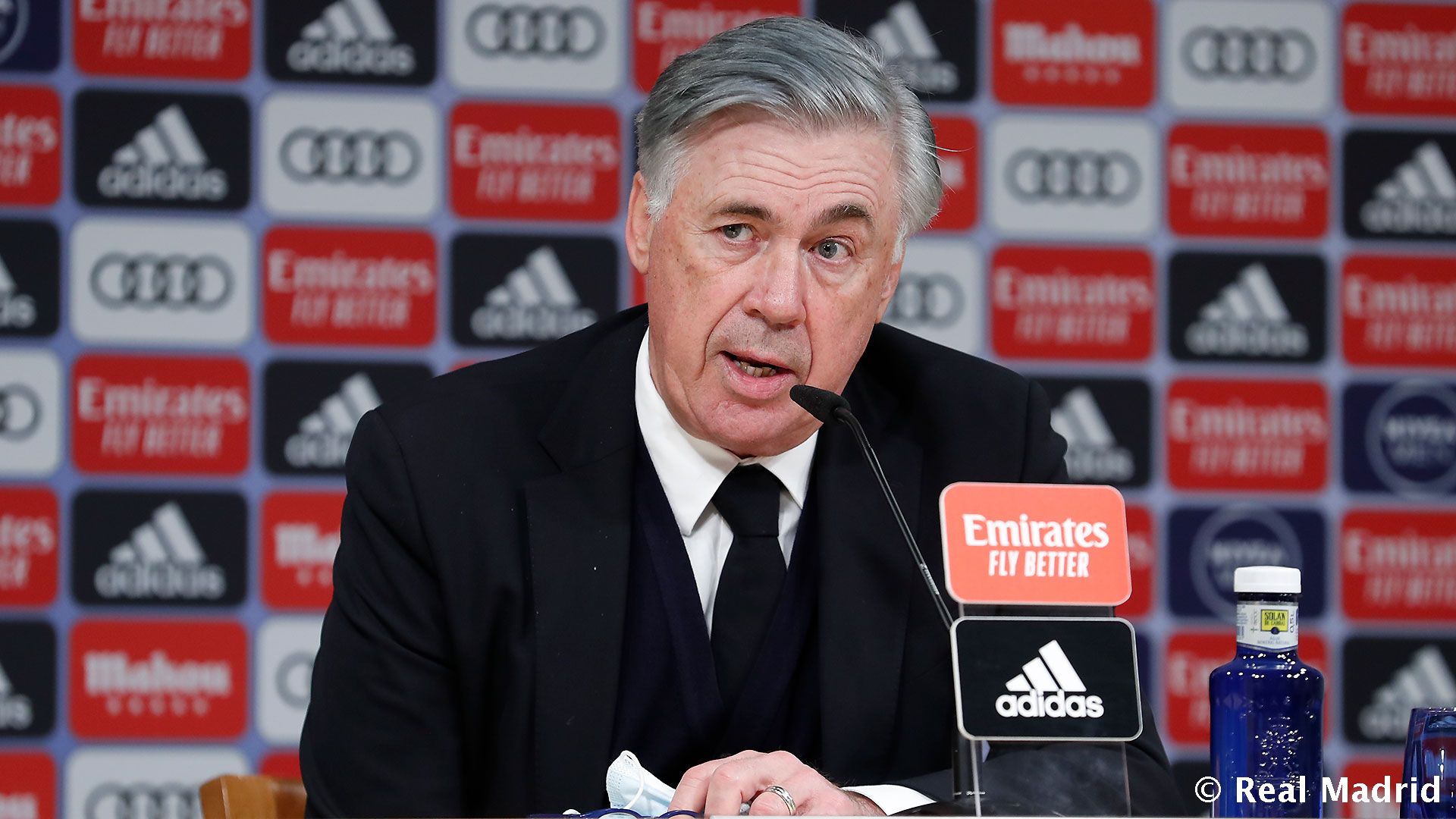Новость на сайте FondoRuso.ru /assets/img//news/2021/2022-01-24-45-ancelotti.jpeg