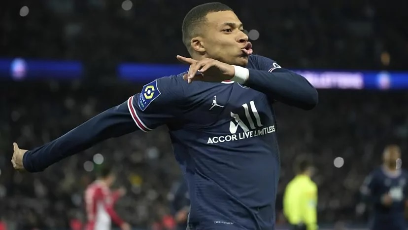 Новость на сайте FondoRuso.ru /assets/img//news/2021/2022-01-31-28-mbappe.jpg