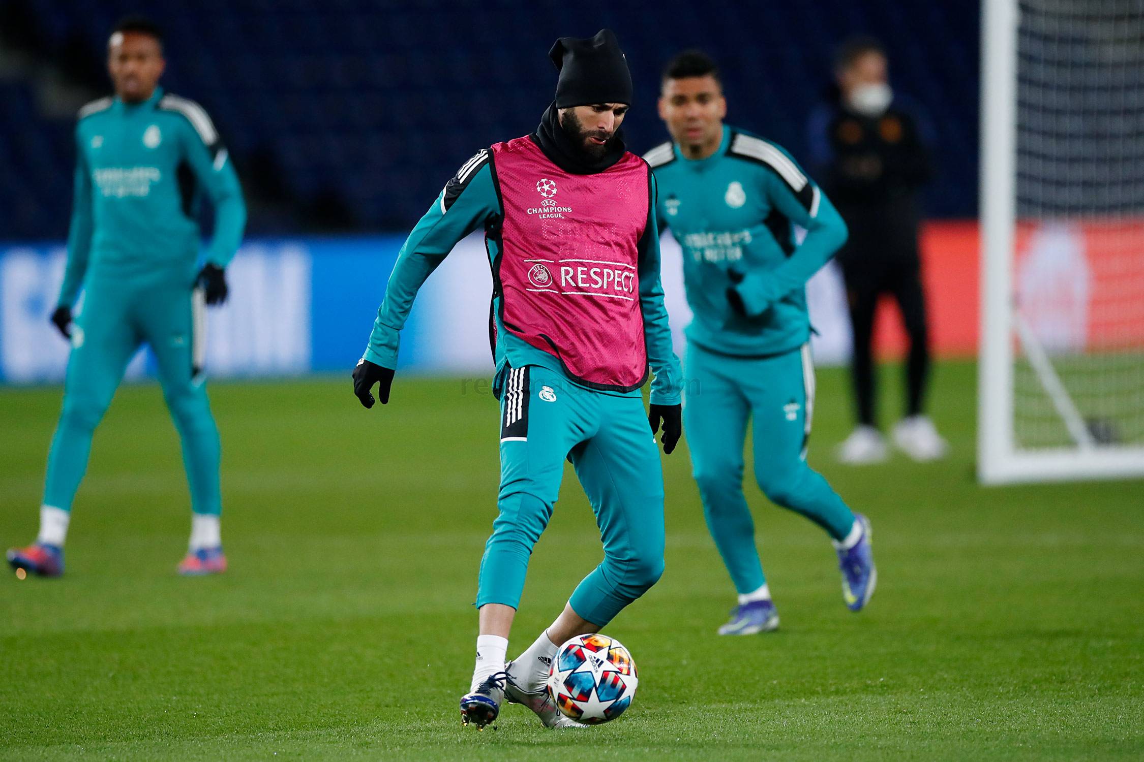 Новость на сайте FondoRuso.ru /assets/img//news/2021/2022-02-15-23-benz.jpeg