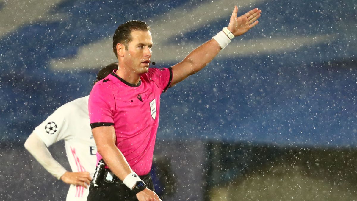 Новость на сайте FondoRuso.ru /assets/img//news/2021/2022-03-07-14-makkelie.jpeg