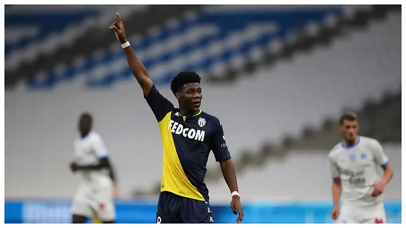 Новость на сайте FondoRuso.ru /assets/img//news/2021/2022-03-20-44-tchouameni.jpg