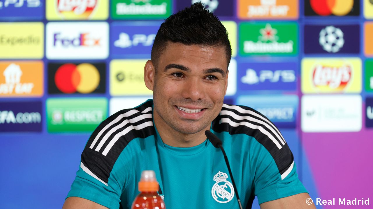 Новость на сайте FondoRuso.ru /assets/img//news/2021/2022-04-11-16-casemiro.jpg