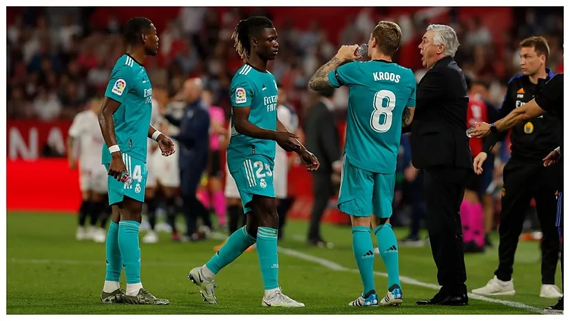 Новость на сайте FondoRuso.ru /assets/img//news/2021/2022-04-19-25-ancelotti1.jpg