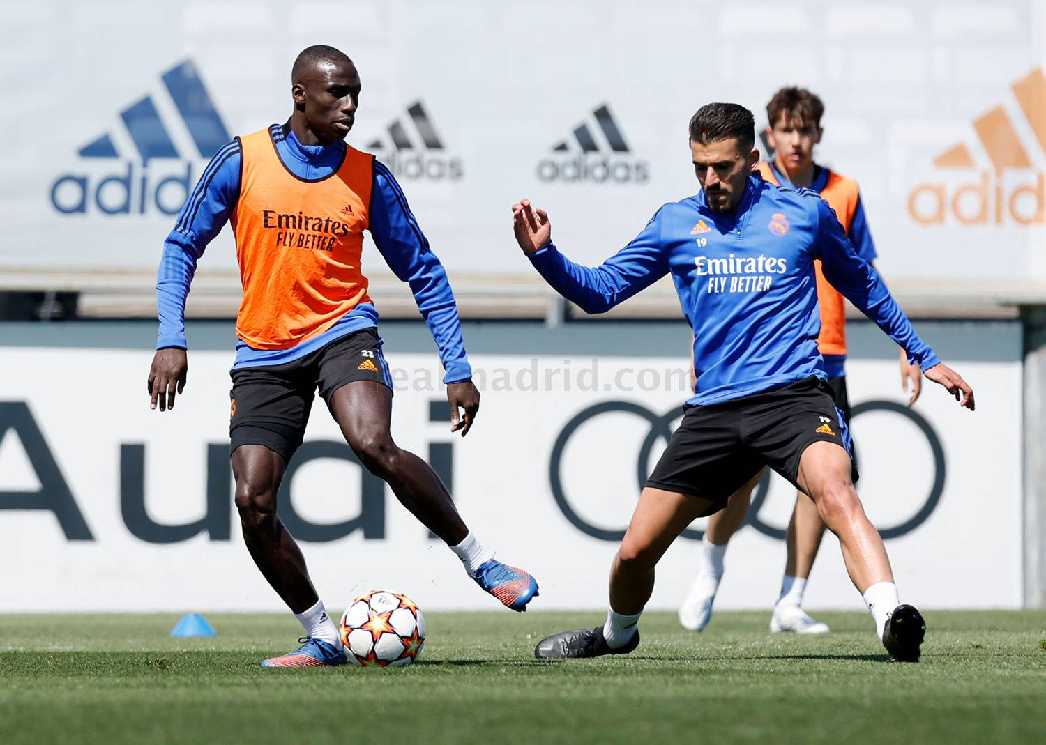 Новость на сайте FondoRuso.ru /assets/img//news/2021/2022-04-24-43-training.jpg