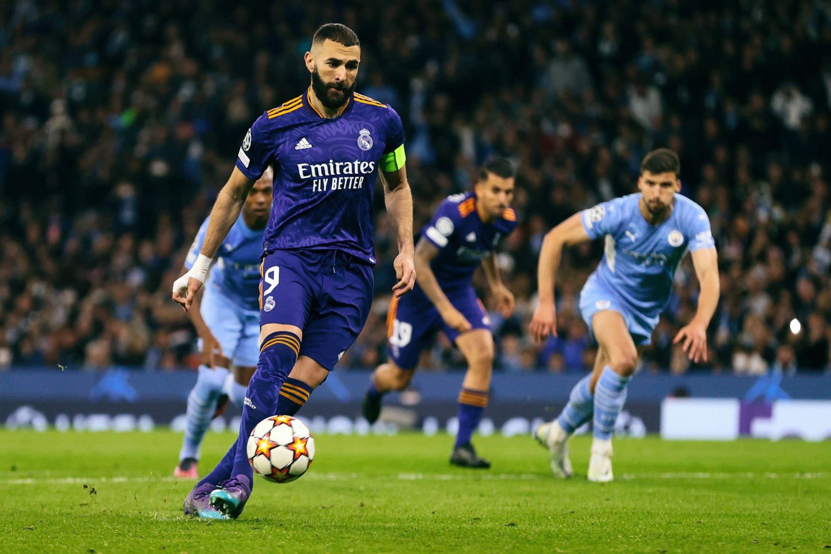 Новость на сайте FondoRuso.ru /assets/img//news/2021/2022-04-28-13-karim-benzema.jpg