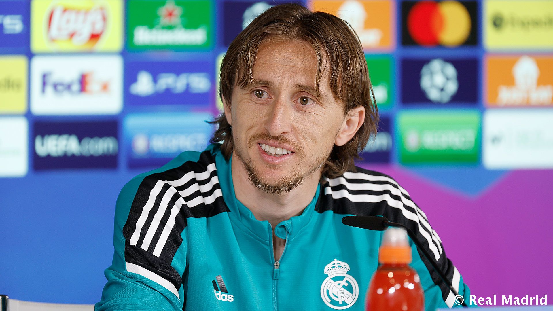 Новость на сайте FondoRuso.ru /assets/img//news/2021/2022-05-04-07-modric.jpeg