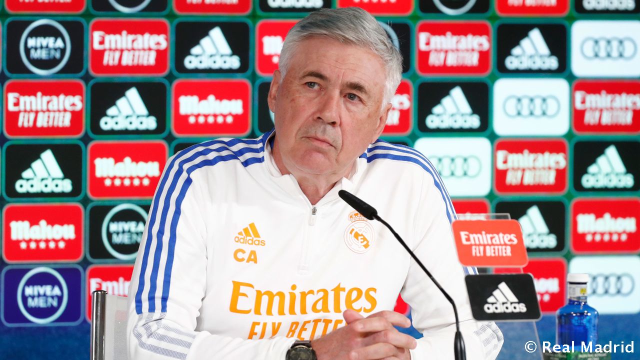 Новость на сайте FondoRuso.ru /assets/img//news/2021/2022-05-11-14-ancelotti.jpg