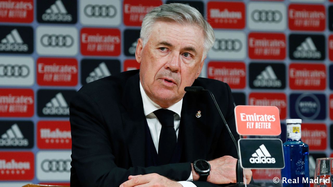 Новость на сайте FondoRuso.ru /assets/img//news/2021/2022-05-21-52-ancelotti.jpg