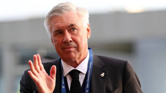 Новость на сайте FondoRuso.ru /assets/img//news/2021/2022-09-10-38-ancelotti.jpg