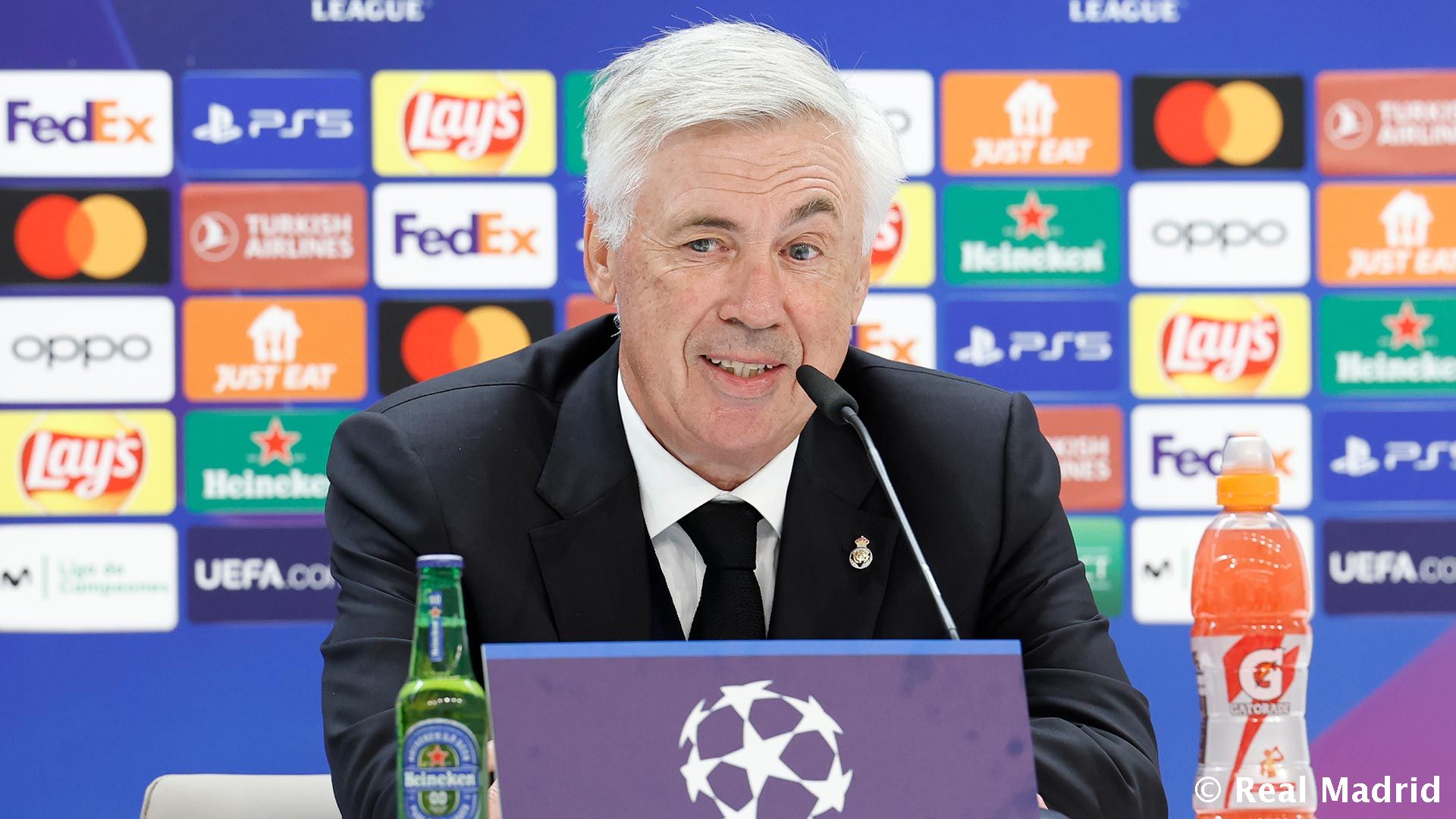 Новость на сайте FondoRuso.ru /assets/img//news/2021/2022-09-15-03-ancelotti.jpeg
