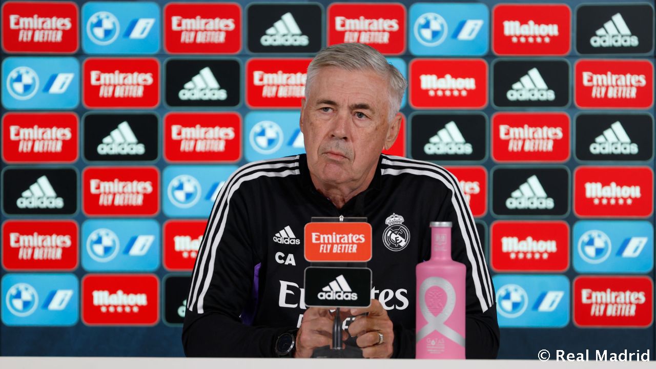 Новость на сайте FondoRuso.ru /assets/img//news/2021/2022-10-02-53-ancelotti.jpg