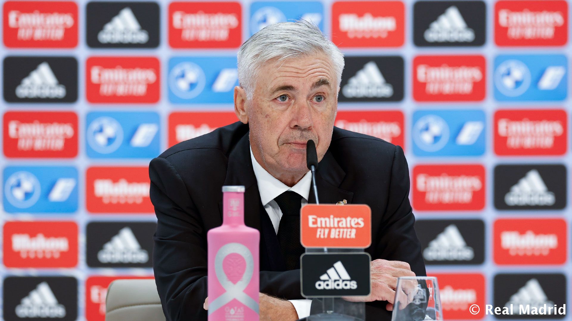 Новость на сайте FondoRuso.ru /assets/img//news/2021/2022-10-03-25-ancelotti.jpeg