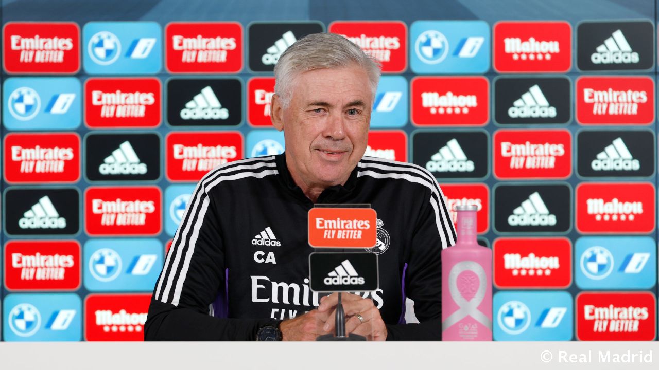 Новость на сайте FondoRuso.ru /assets/img//news/2021/2022-10-18-11-ancelotti.jpg