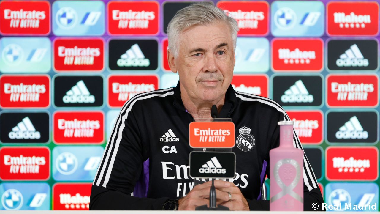 Новость на сайте FondoRuso.ru /assets/img//news/2021/2022-10-29-21-ancelotti.jpg