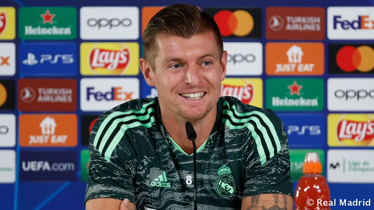 Новость на сайте FondoRuso.ru /assets/img//news/2021/2022-11-02-43-kroos.jpeg