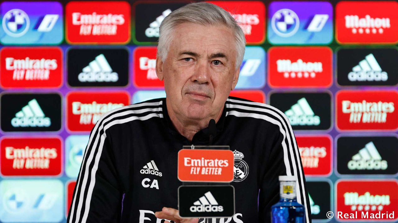 Новость на сайте FondoRuso.ru /assets/img//news/2021/2022-11-09-57-ancelotti.jpg