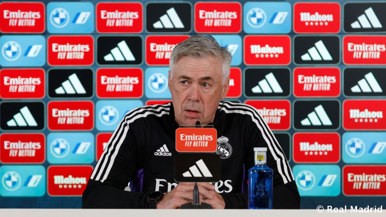 Новость на сайте FondoRuso.ru /assets/img//news/2022/2023-01-06-21-ancelotti.jpg